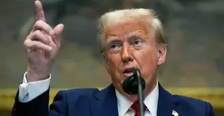 হরমুজ প্রণালি ‘স্থায়ীভাবে খুলে দিচ্ছি’, দাবি ট্রাম্পের